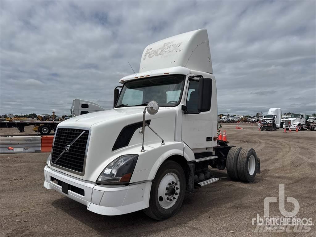 Volvo VNL300 Ťahače