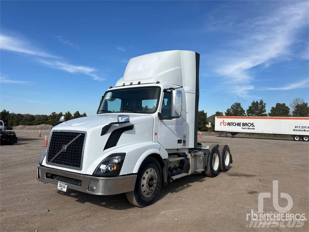 Volvo VNL300 Ťahače