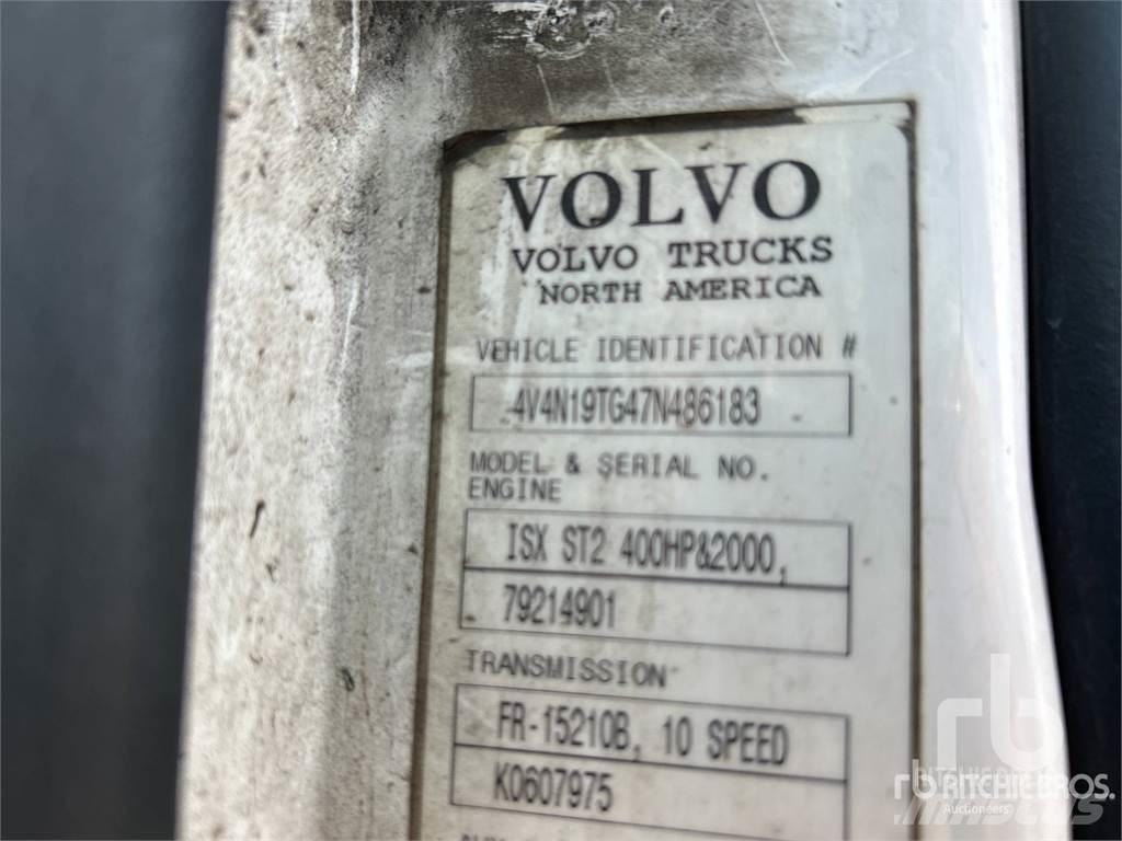 Volvo VNL42T Ťahače