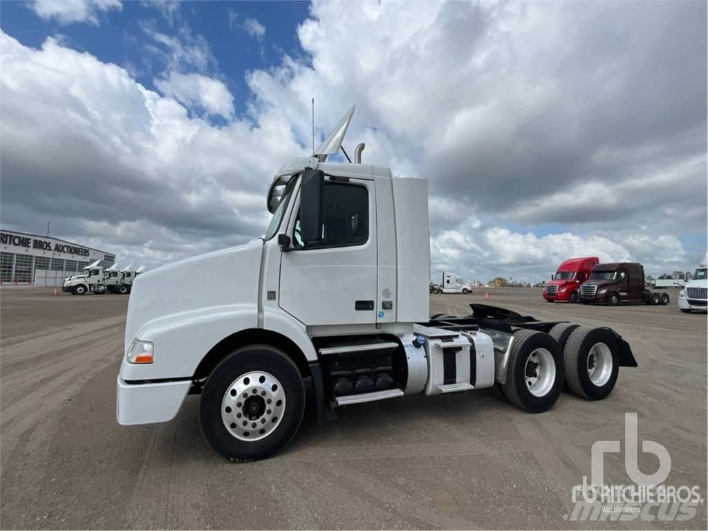 Volvo VNM200 Ťahače