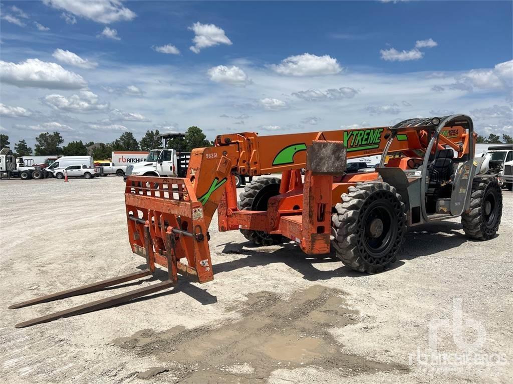 Xtreme XRM1254 Teleskopické manipulátory