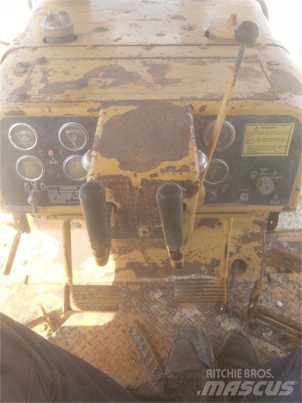 CAT D6D LGP Pásové dozéry