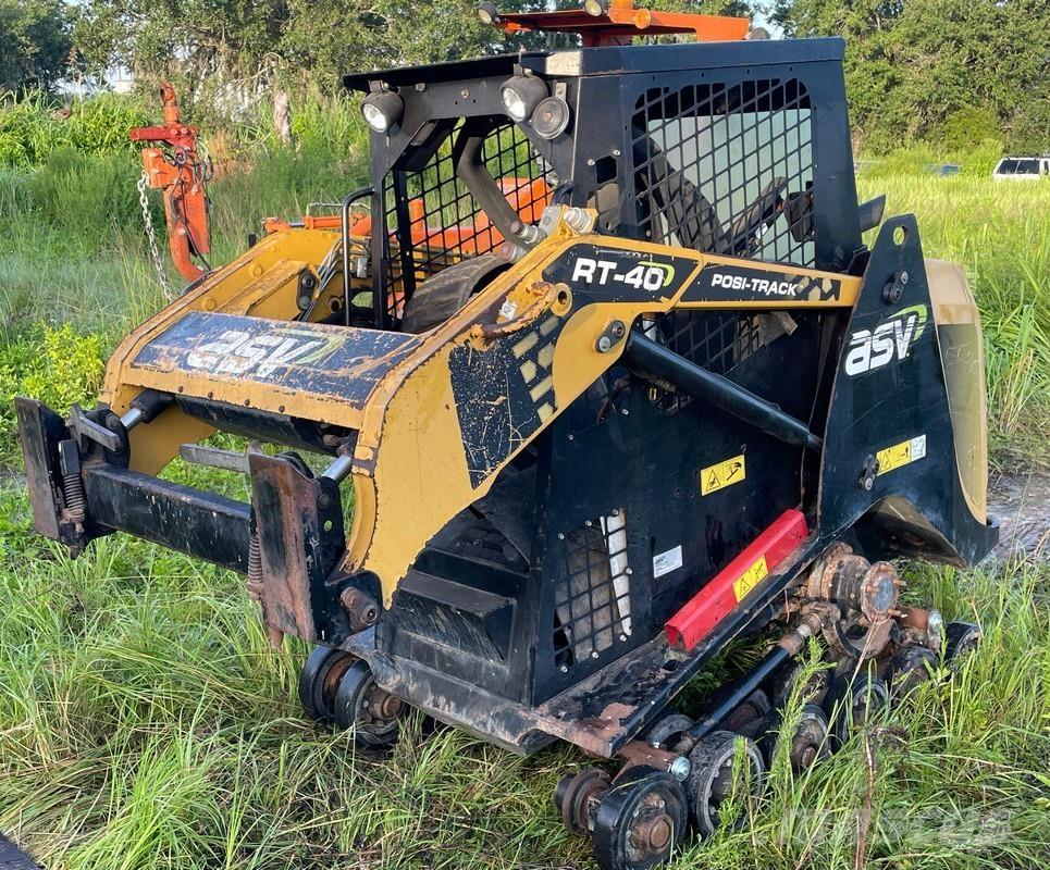 ASV RT-40 Pásové nakladače