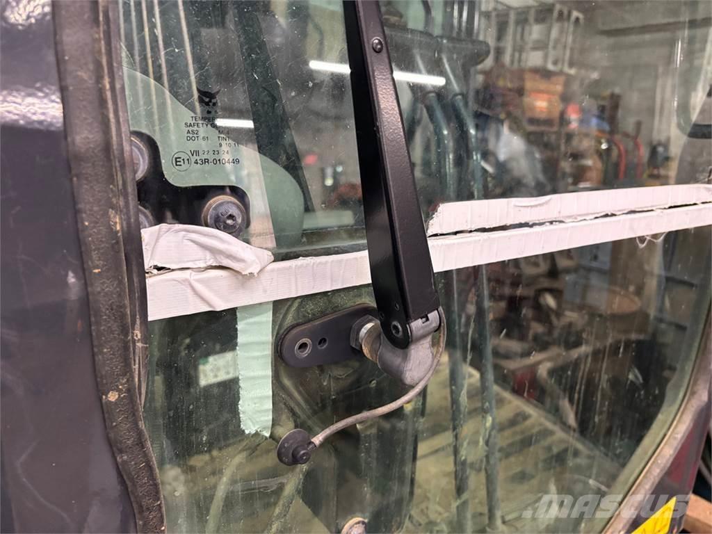 Bobcat E35I Pásové rýpadlá