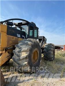 CAT 545C Skiddery