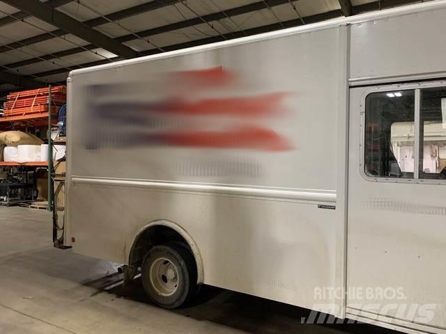 Ford E350 Skriňová nadstavba