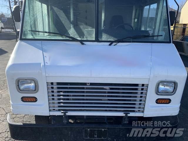 Ford E350 Skriňová nadstavba