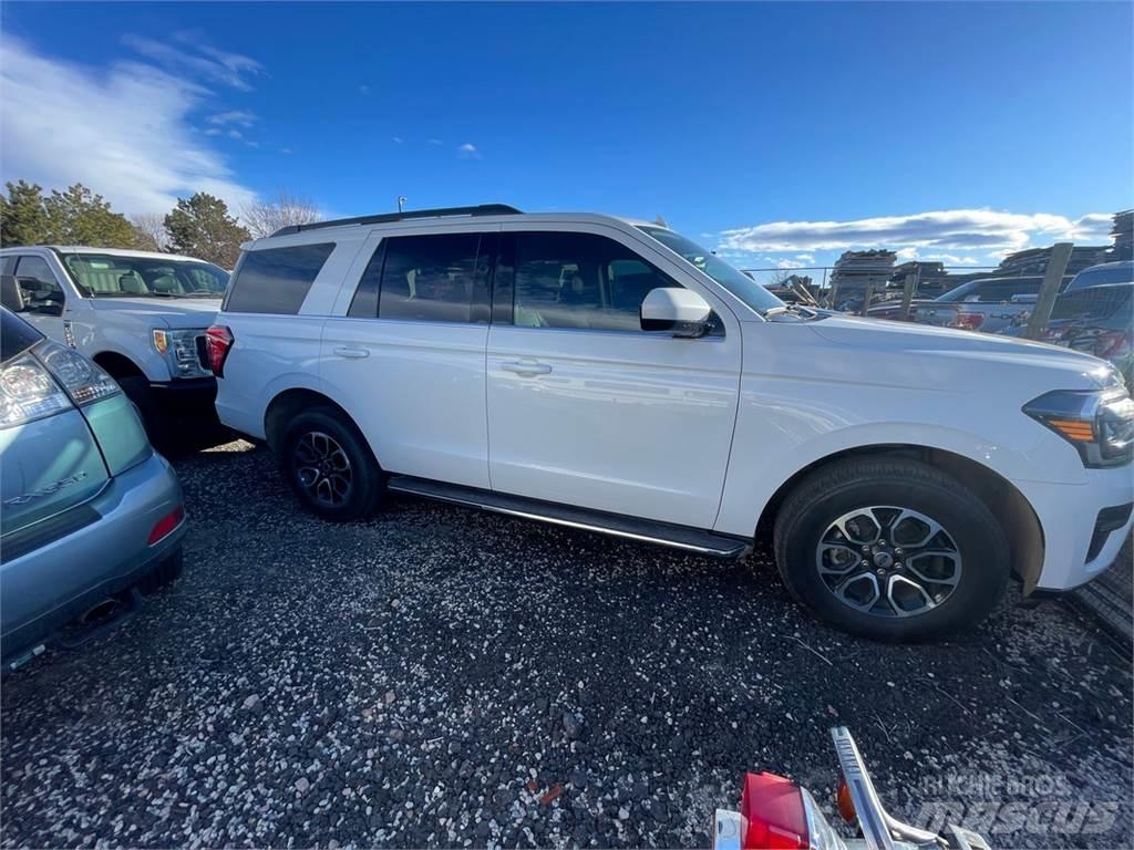 Ford Expedition Ďalšie nákladné vozidlá
