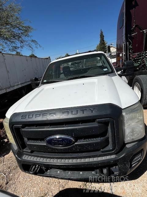 Ford F250 Vyslobodzovacie vozidlá
