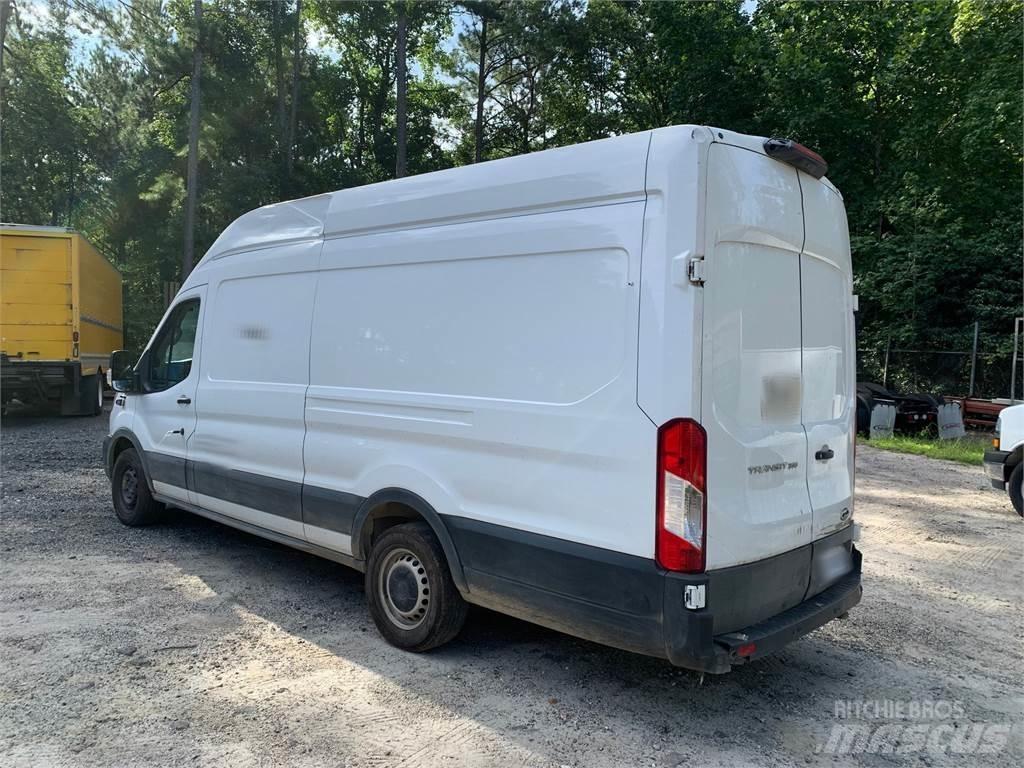 Ford Transit 350 Skriňová nadstavba