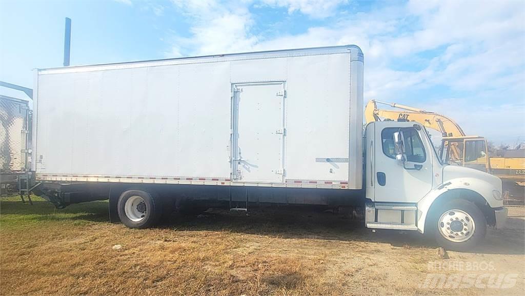 Freightliner M2 Skriňová nadstavba