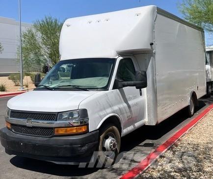 GMC Savana 4500 Skriňová nadstavba