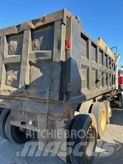 Mack CT713 Sklápače