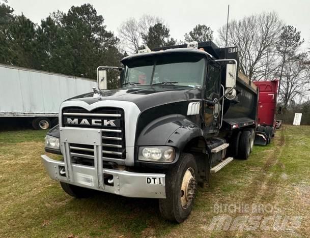 Mack GU713 Sklápače