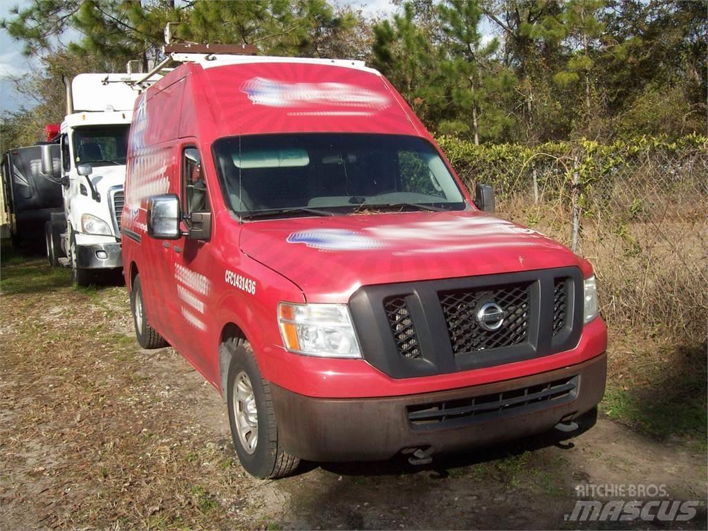 Nissan NV2500 Skriňová nadstavba