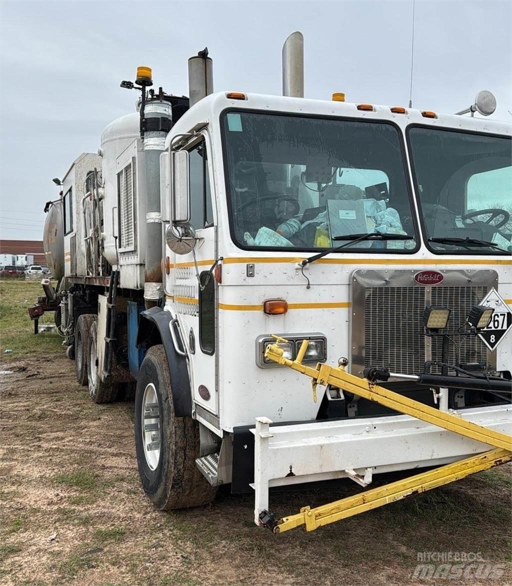 Peterbilt 320 Ďalšie nákladné vozidlá