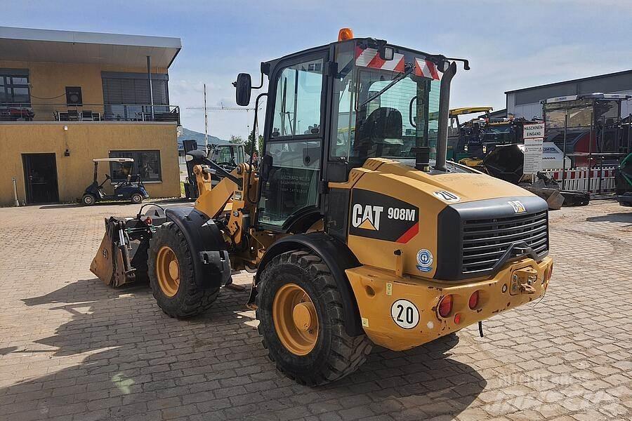 CAT 908 M Kolesové nakladače