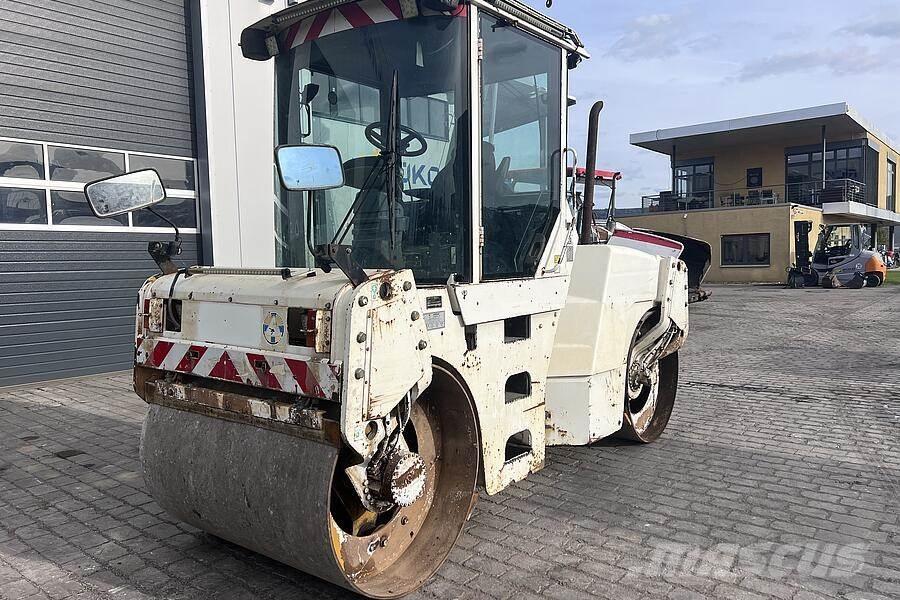 CAT CB 434 D Tandemové valce