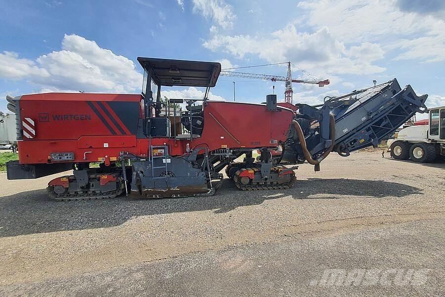 Wirtgen W 220 Recykléry za studena