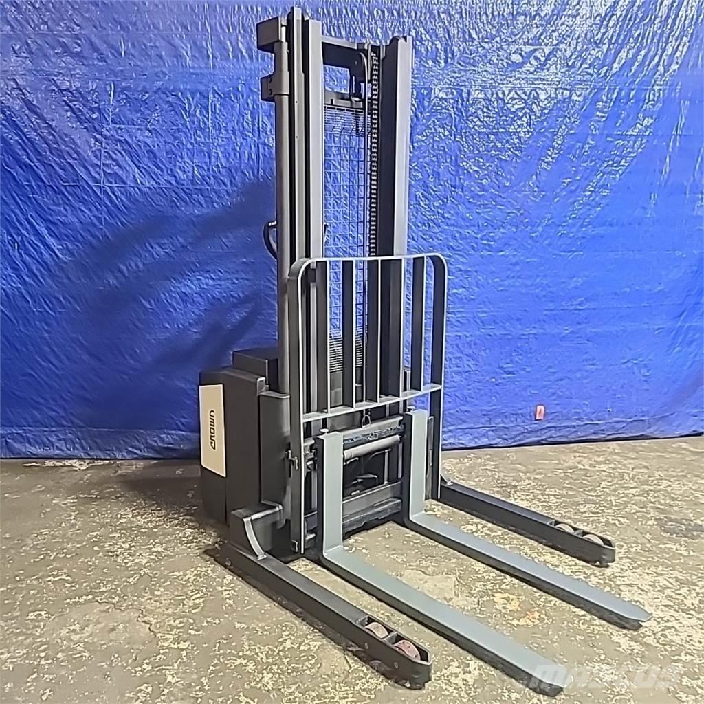 Crown WS2300 Samohybné vozíky