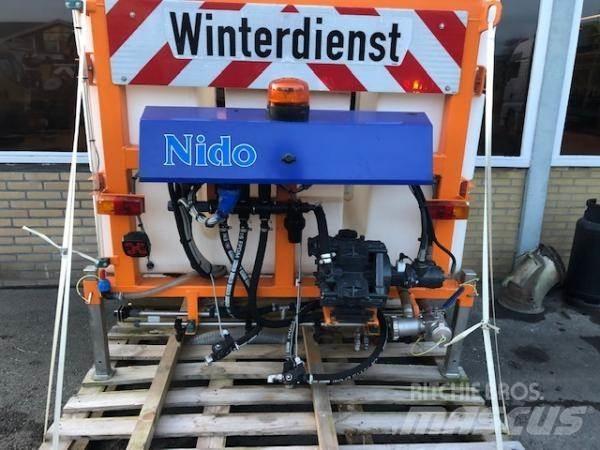 Nido CSP1000 VCL Posýpače soli a piesku