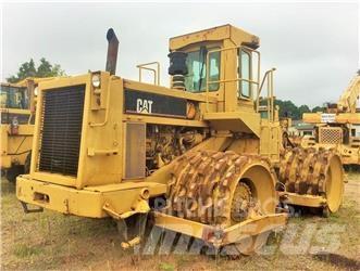 CAT 825C Pôdne kompaktory