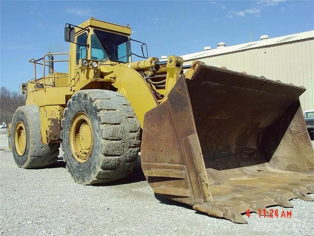 CAT 988B Kolesové nakladače