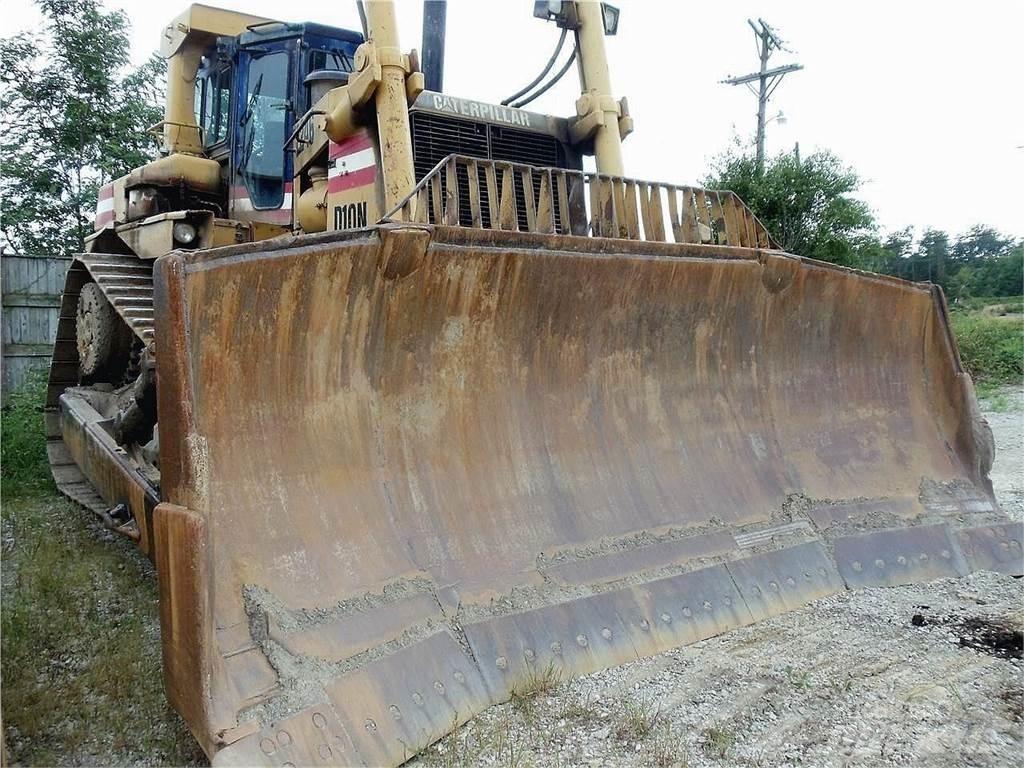 CAT D10N Pásové dozéry