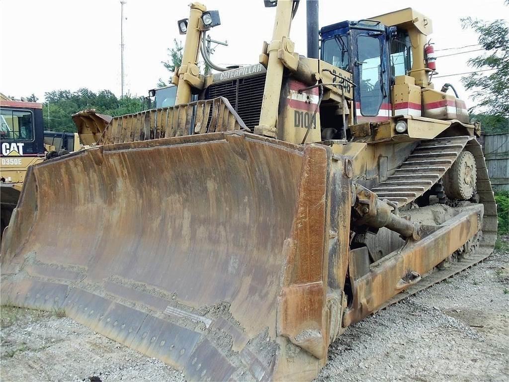 CAT D10N Pásové dozéry