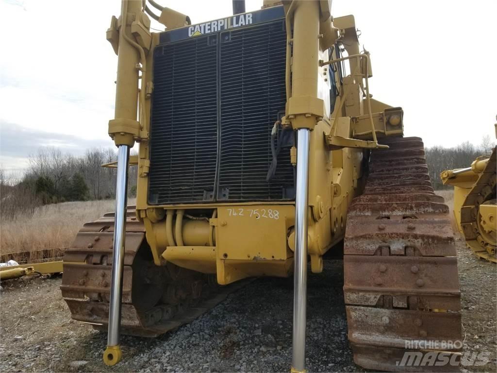 CAT D11N Pásové dozéry