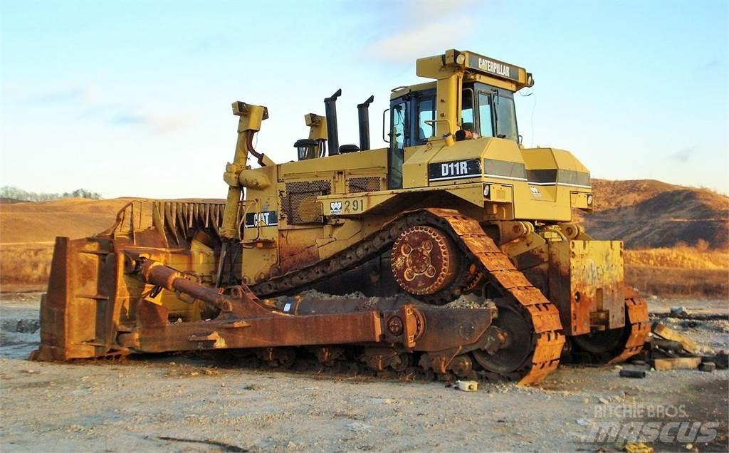 CAT D11R Pásové dozéry