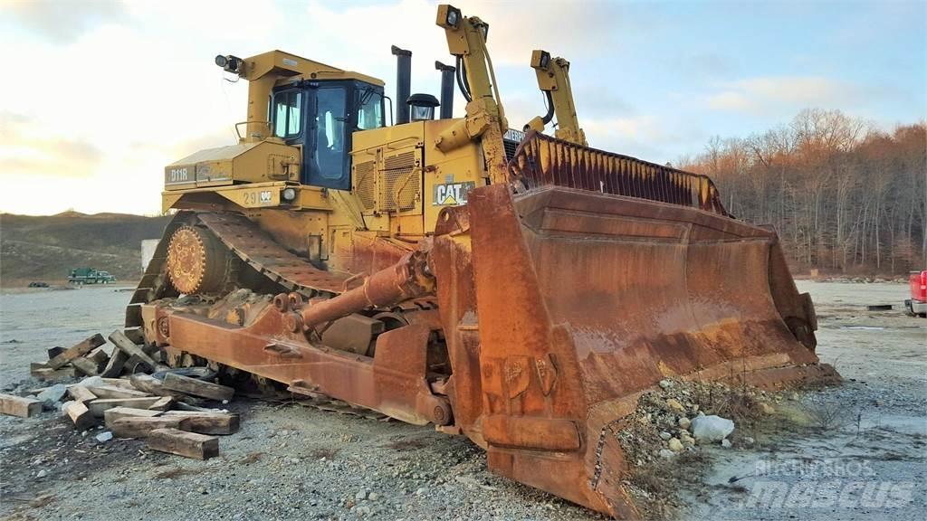 CAT D11R Pásové dozéry