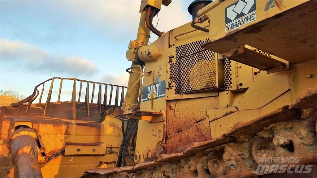 CAT D11R Pásové dozéry