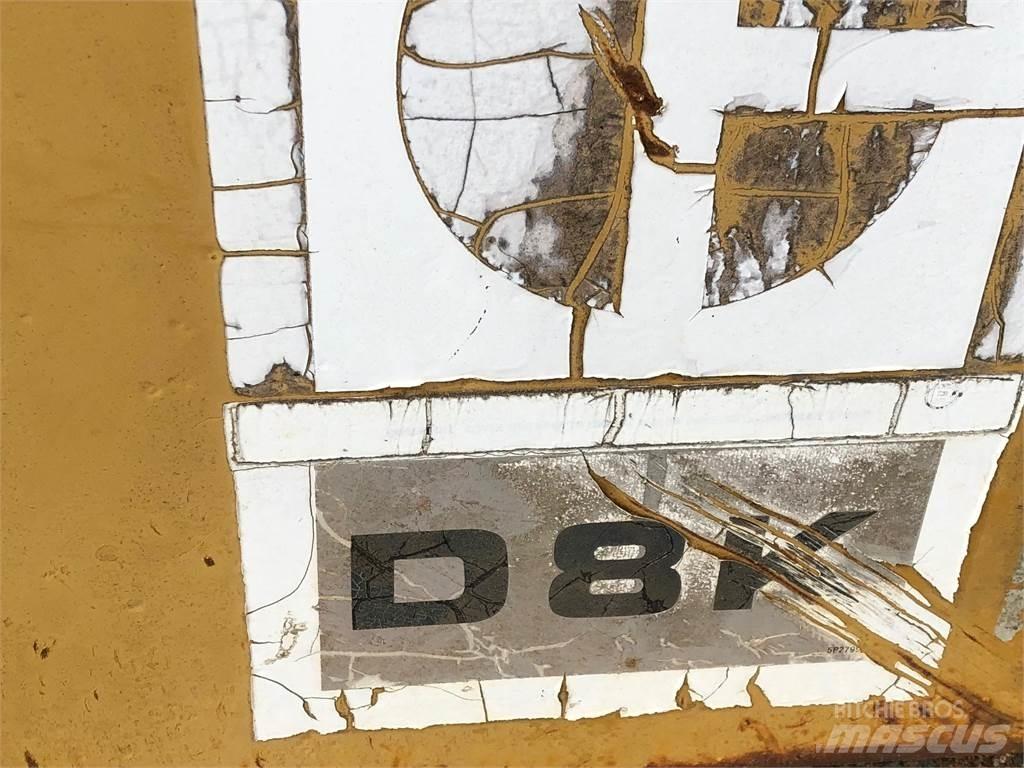 CAT D8K Kabíny a interiér