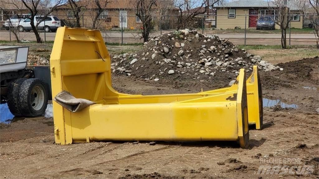 Komatsu WA1200 Kabíny a interiér