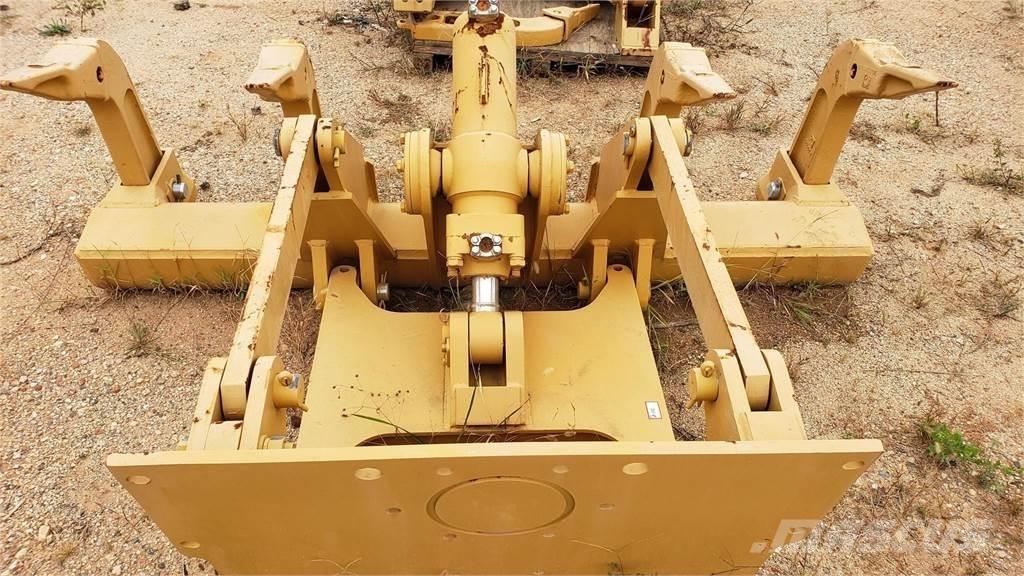  Ripper CAT D6D Rozrývače