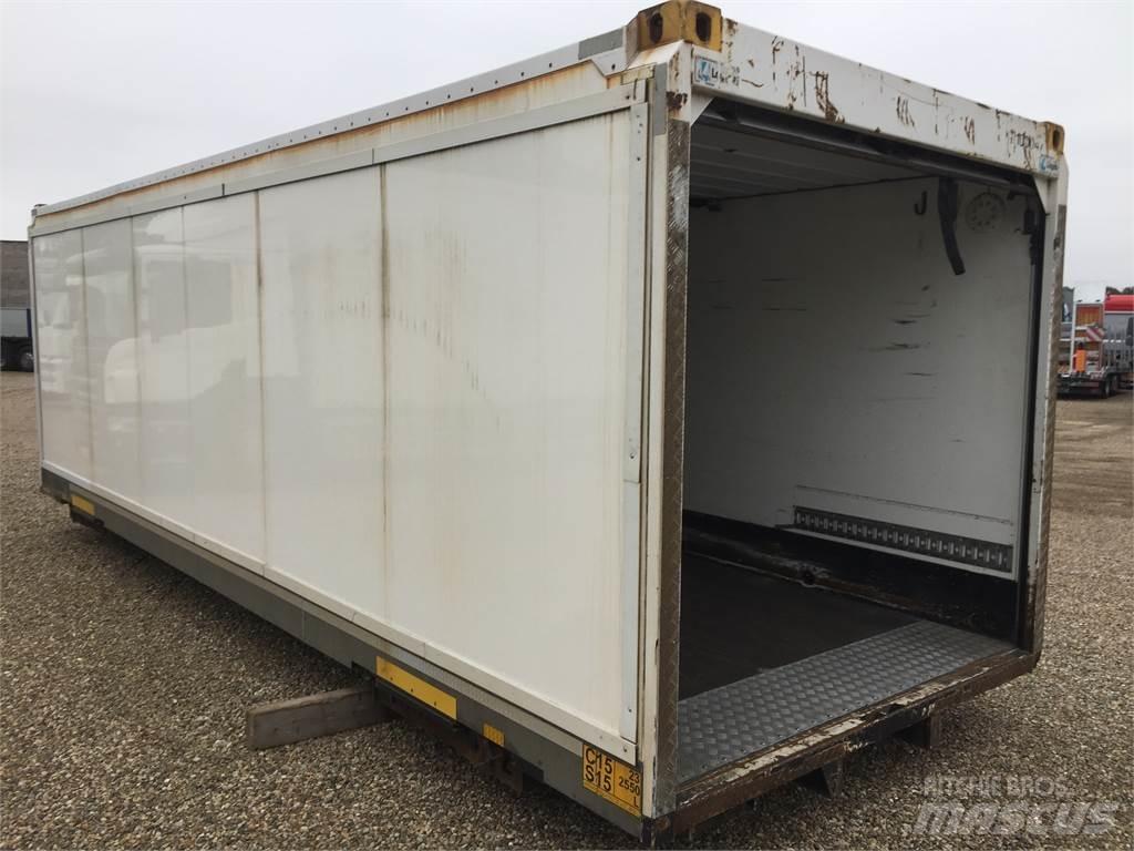  7450 mm med rulleport Skriňové návesy