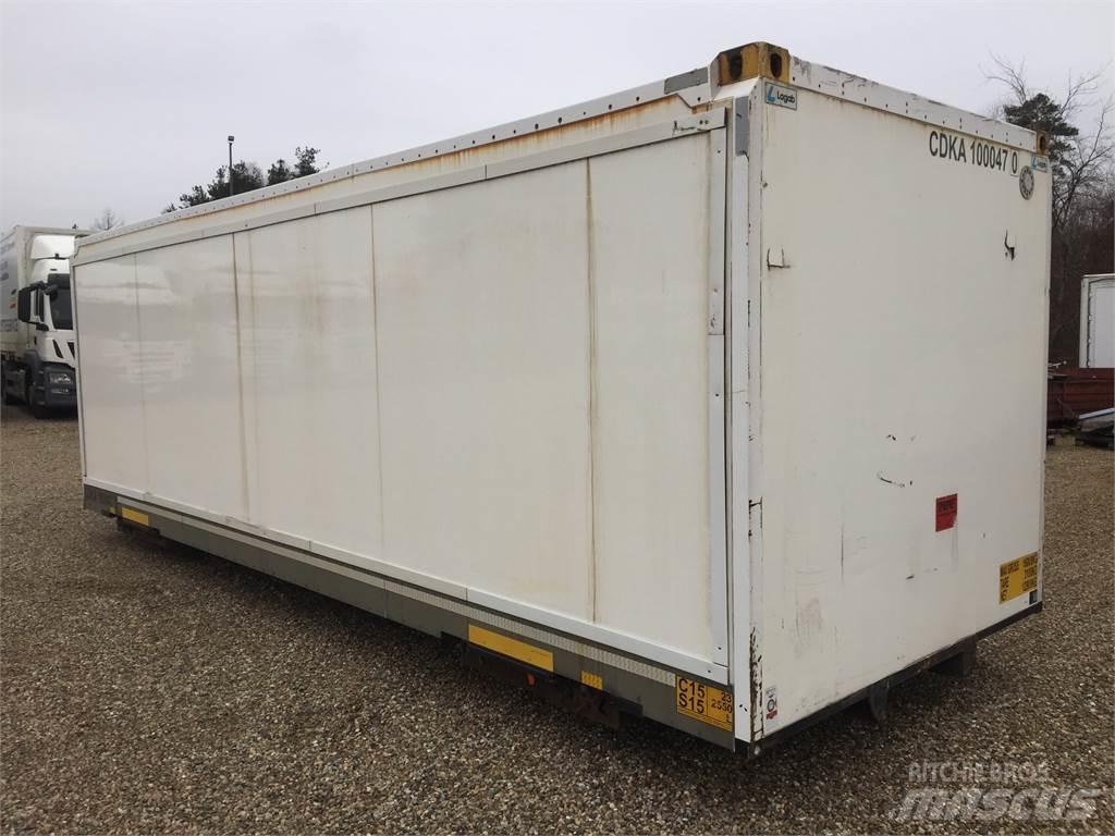  7450 mm med rulleport Skriňové návesy