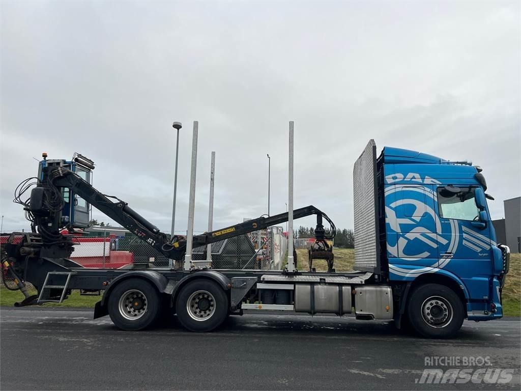 DAF XF530 FAT 6x4 Nákladné vozidlá na prepravu dreva