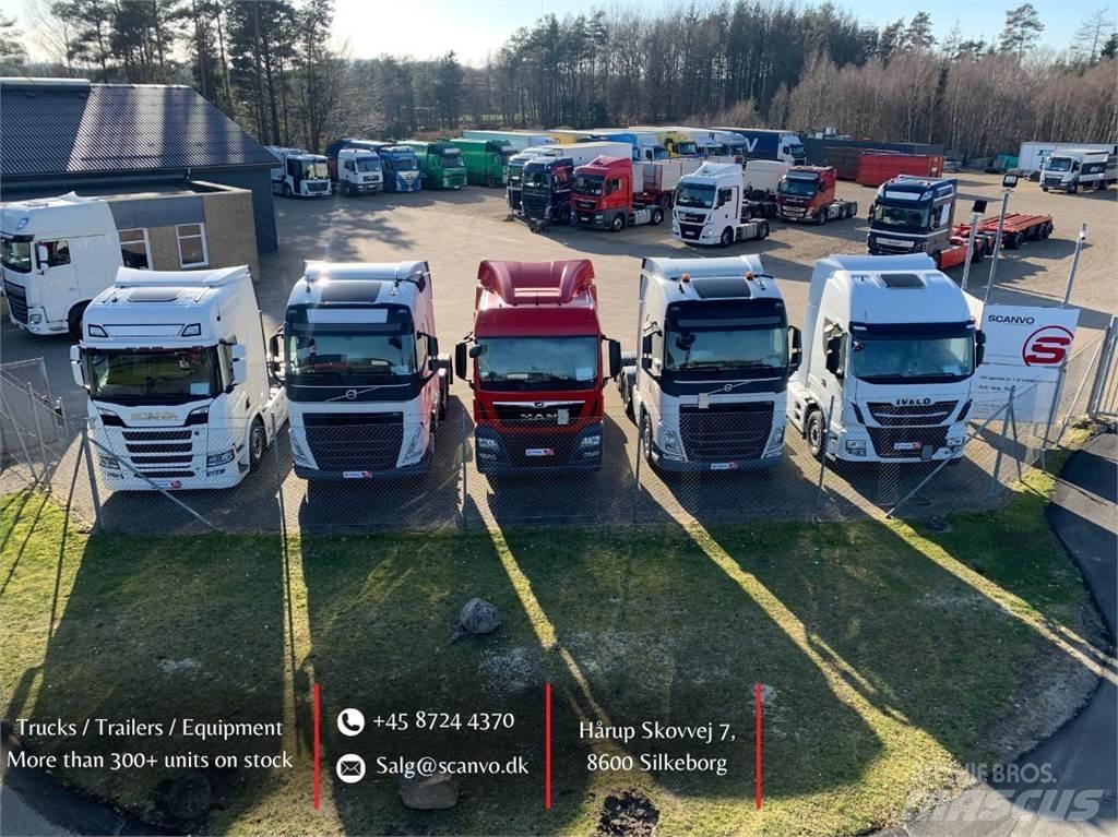 Schmitz 13,6 mtr boks Skriňové návesy