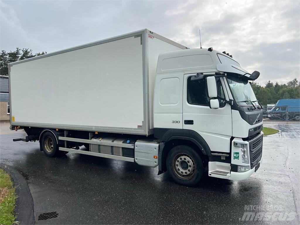 Volvo FM330 Skriňová nadstavba