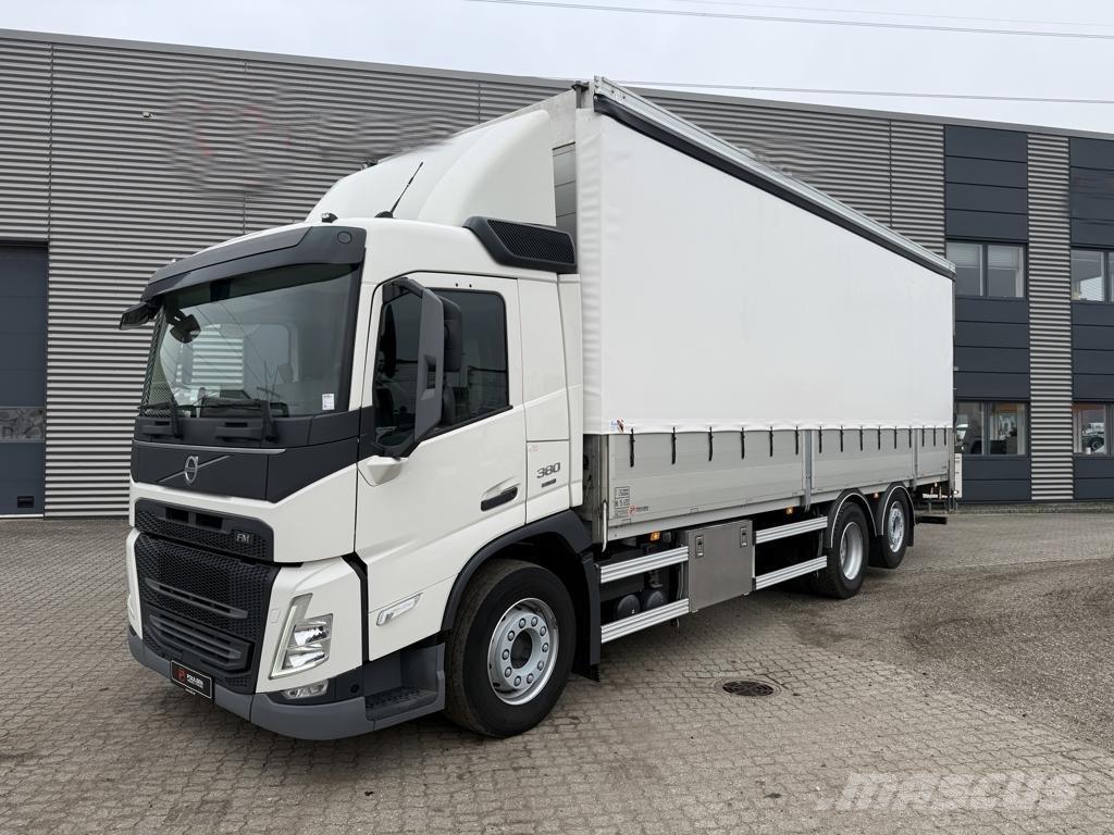 Volvo FM380 Nákladné vozidlá s bočnou zhrnovacou plachtou