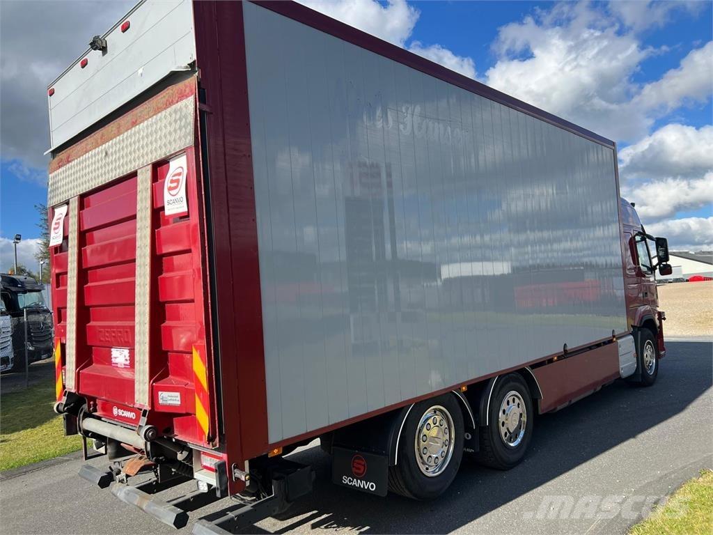Volvo FM460 Skriňová nadstavba
