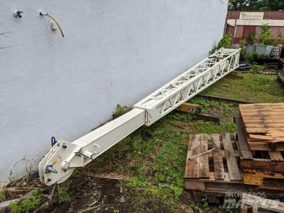 Terex  Výložníky a lyžice