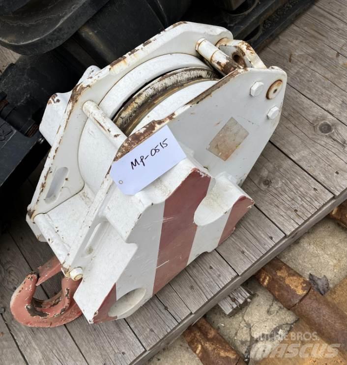 Terex  Ostatná zdvíhacia technika