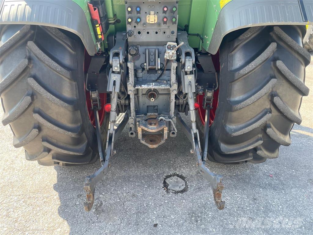 Fendt 211 VARIO Traktory