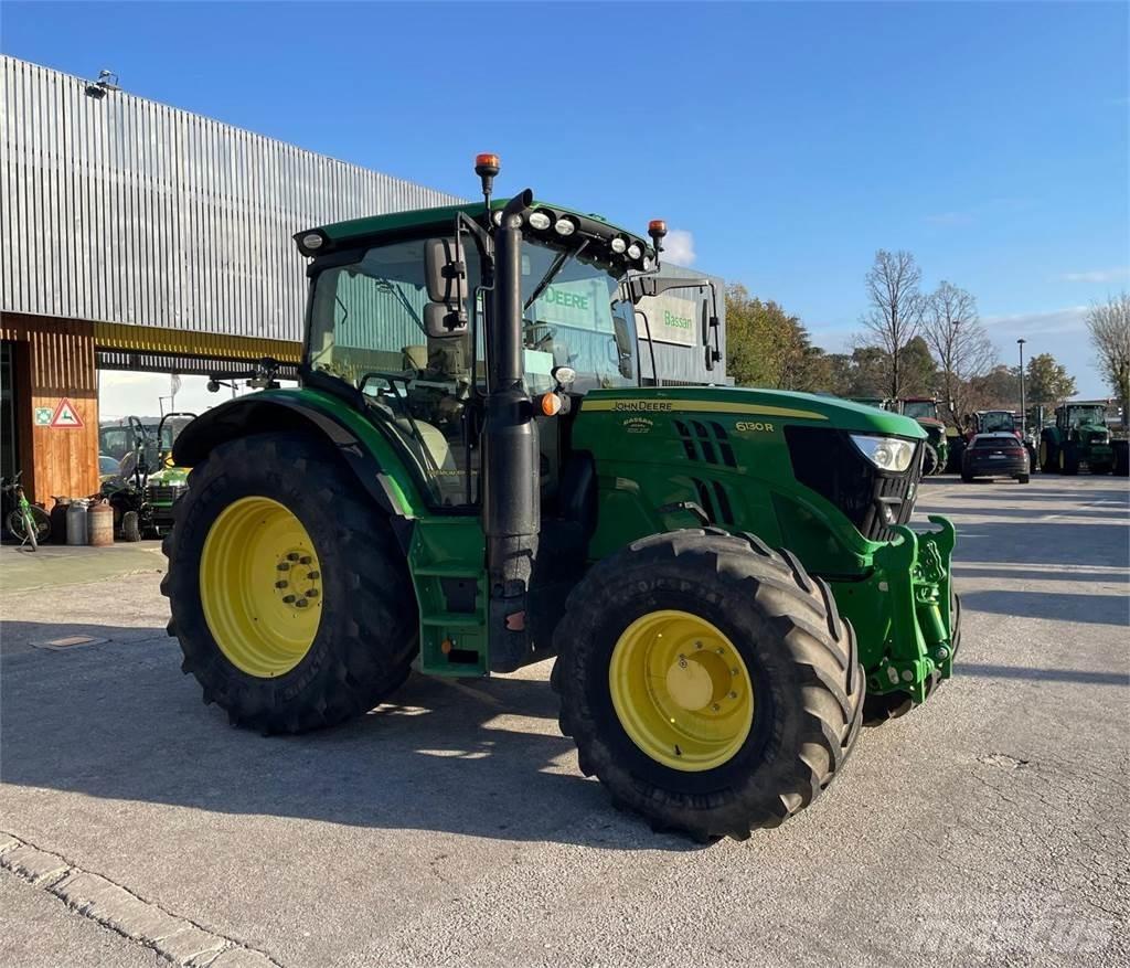 John Deere 6130 R Traktory