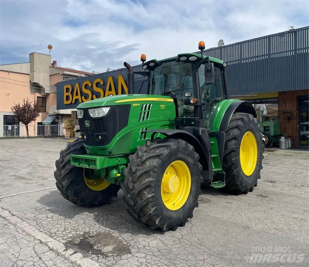 John Deere 6195 M Traktory
