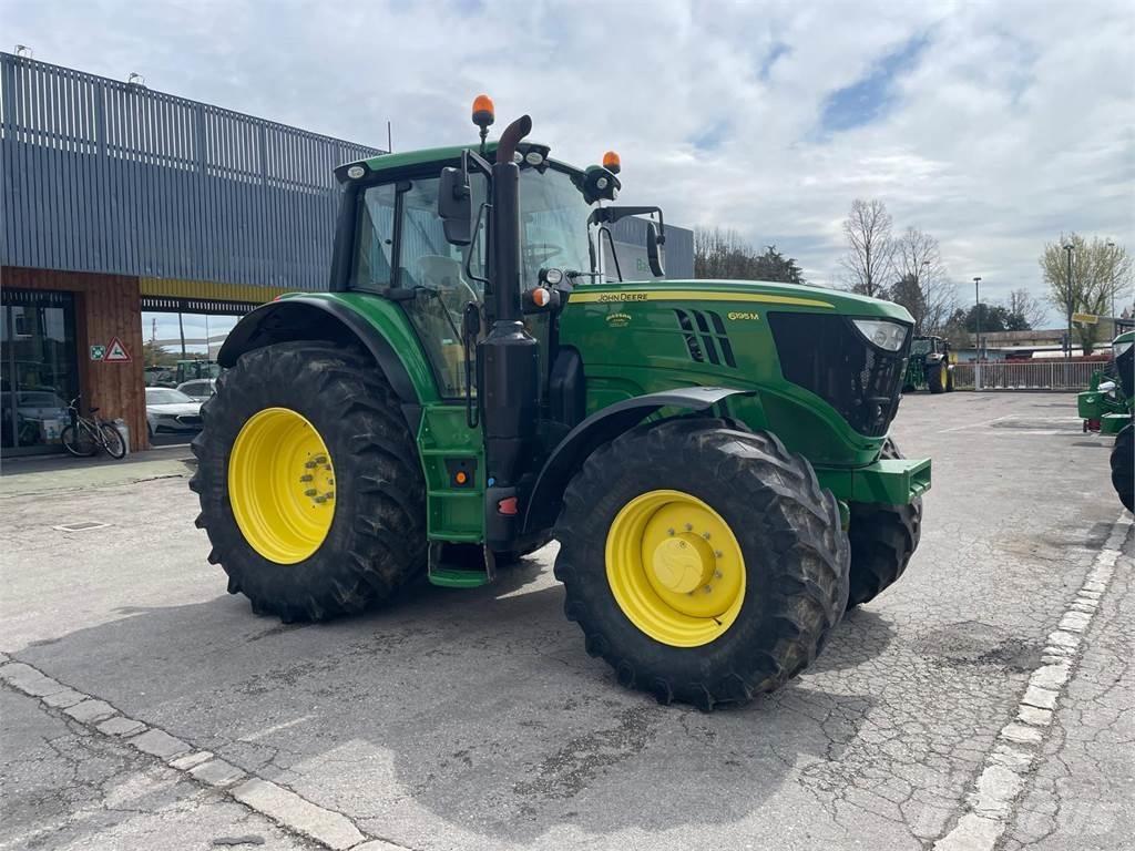 John Deere 6195 M Traktory