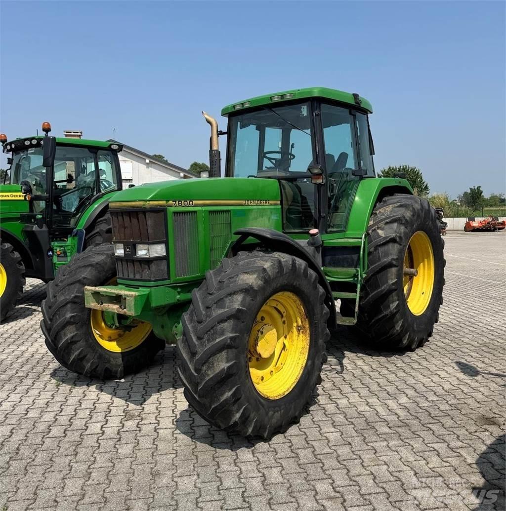 John Deere 7800 Traktory